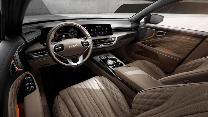 Interior view of Kia K8