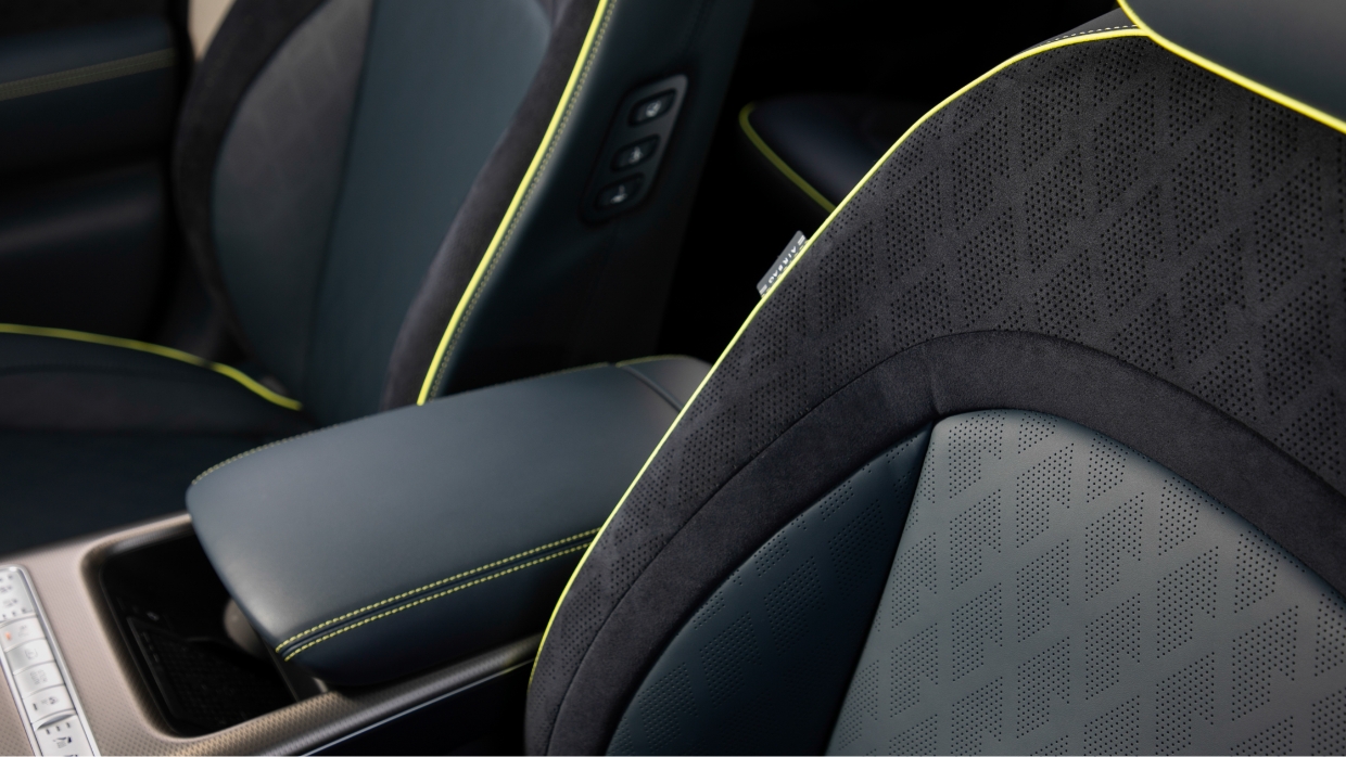 GV60's driver's seat and center console box