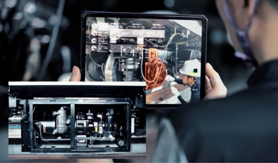 Operator doing maintenance work with digital twin