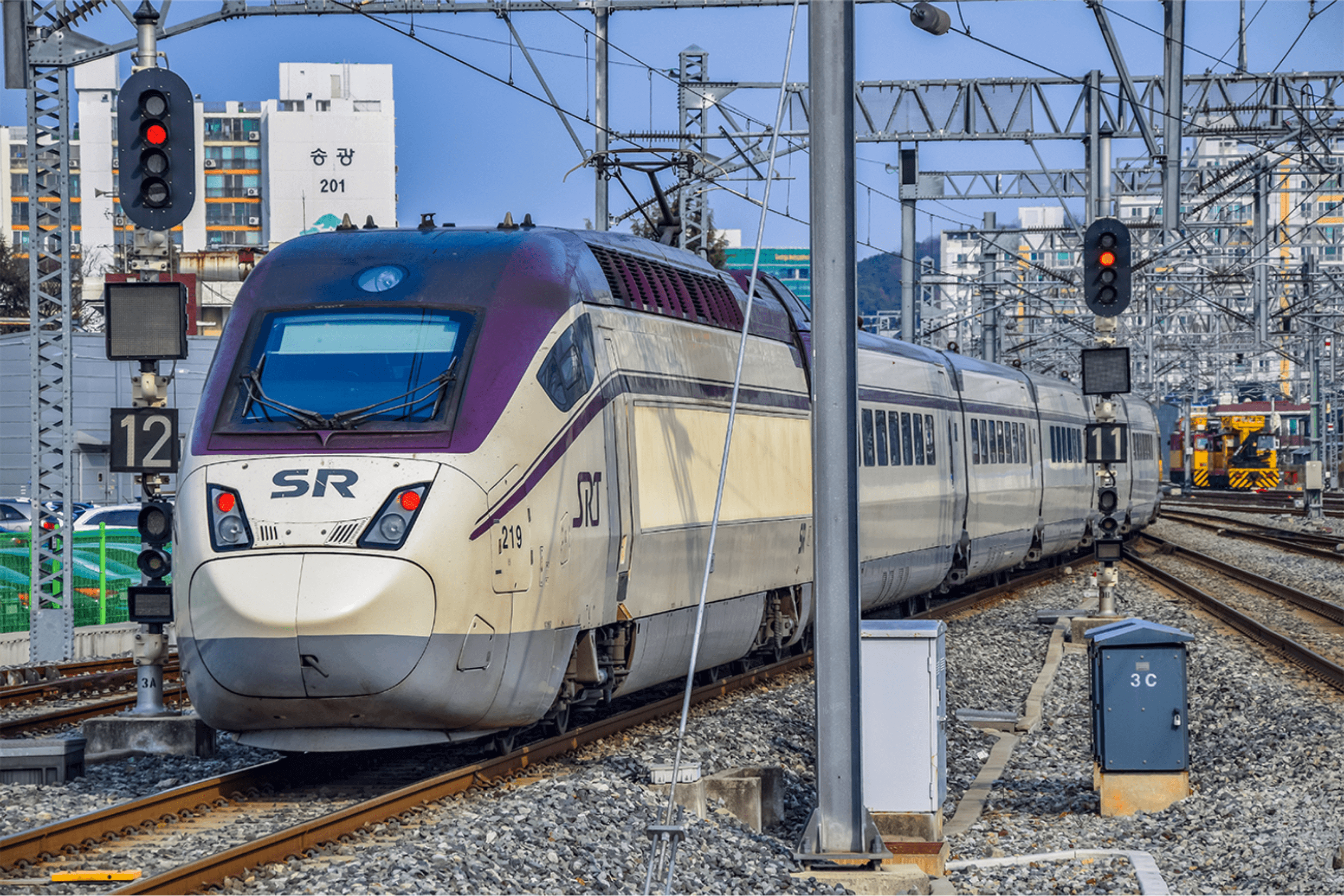 High-speed train SRT on the railway
