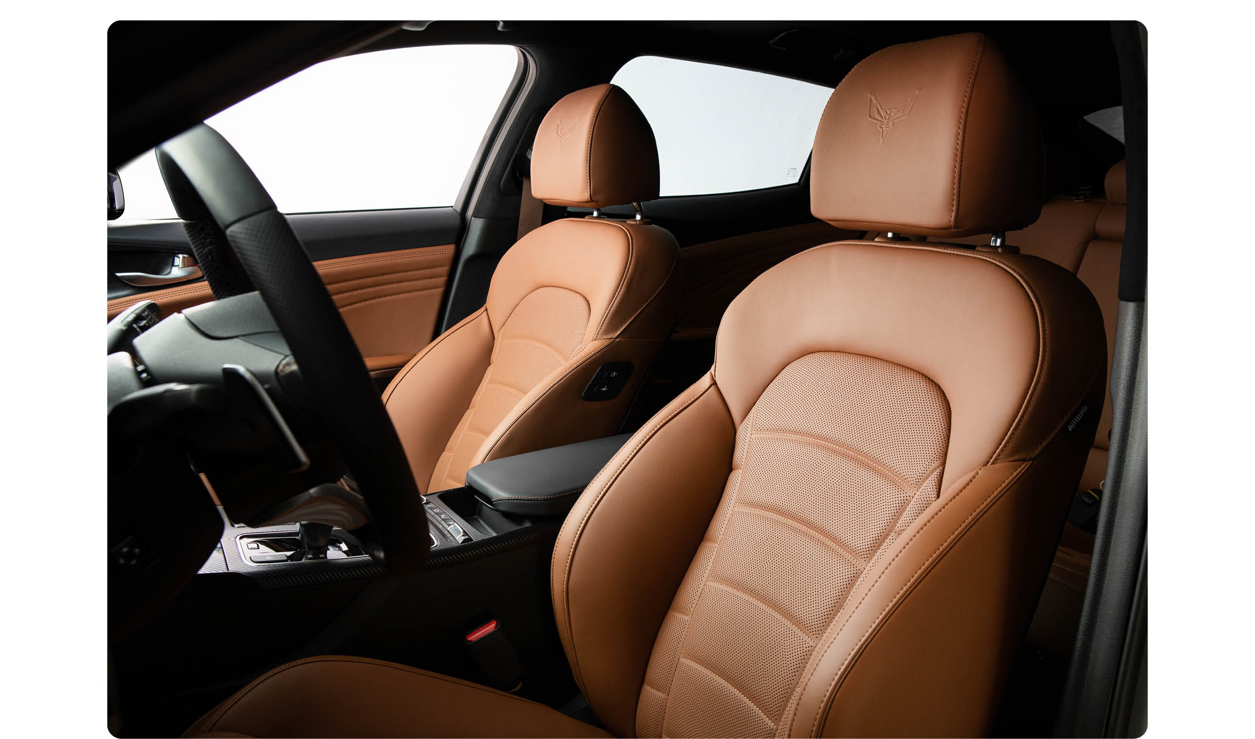Seat of Stinger Tribute Edition with chain volume pattern