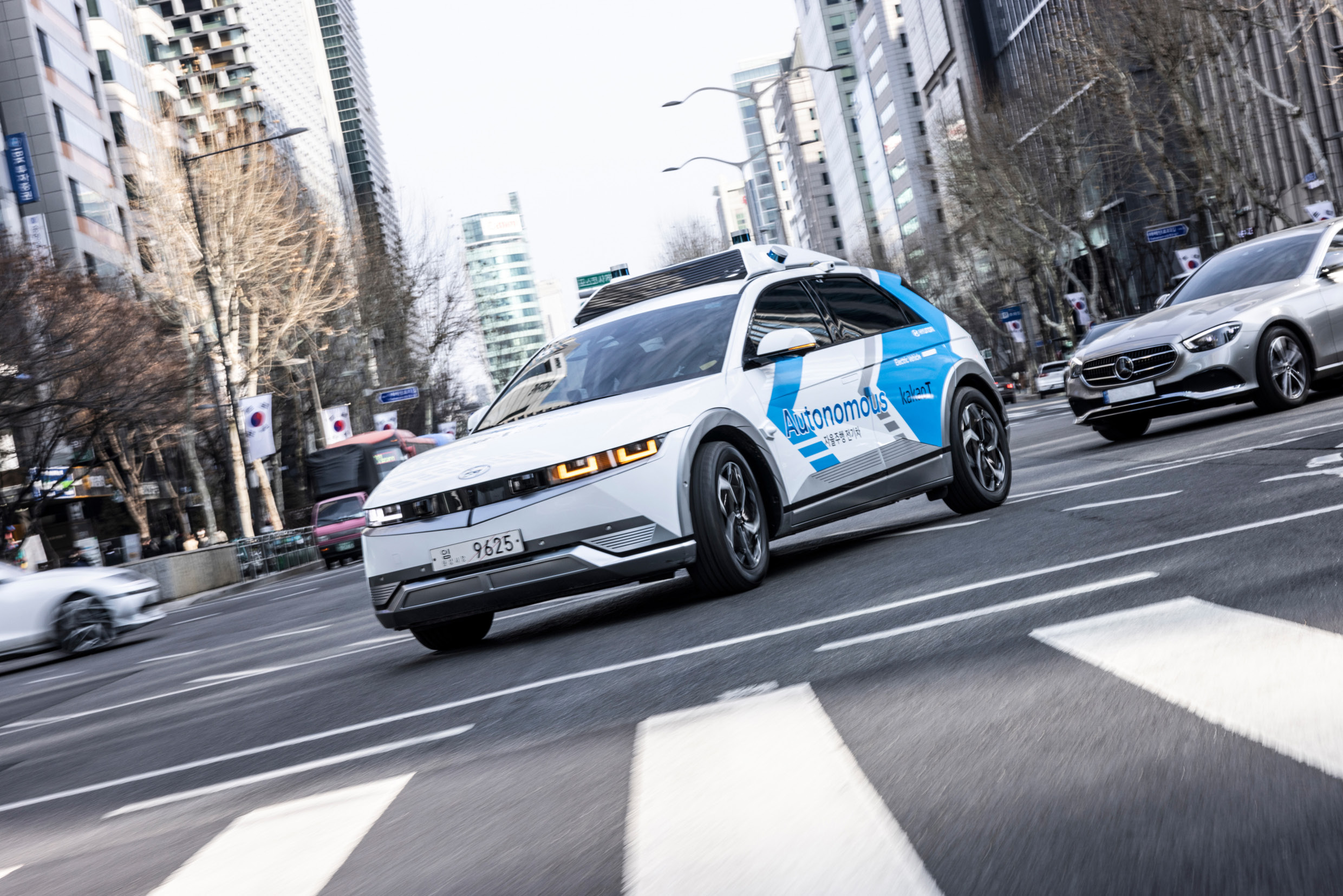 RoboRide making a left turn at an intersection