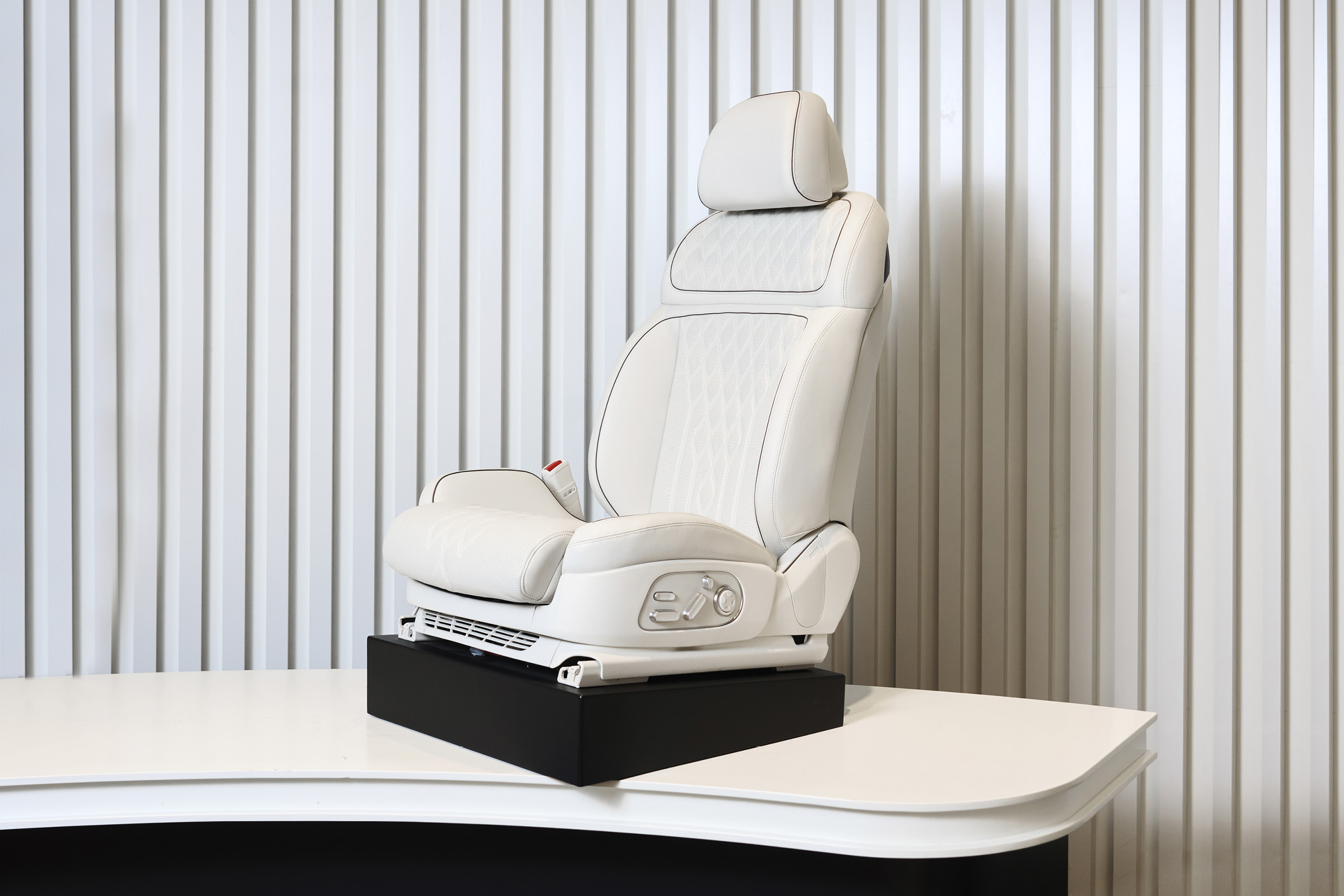 Overall view of Ergo motion seat