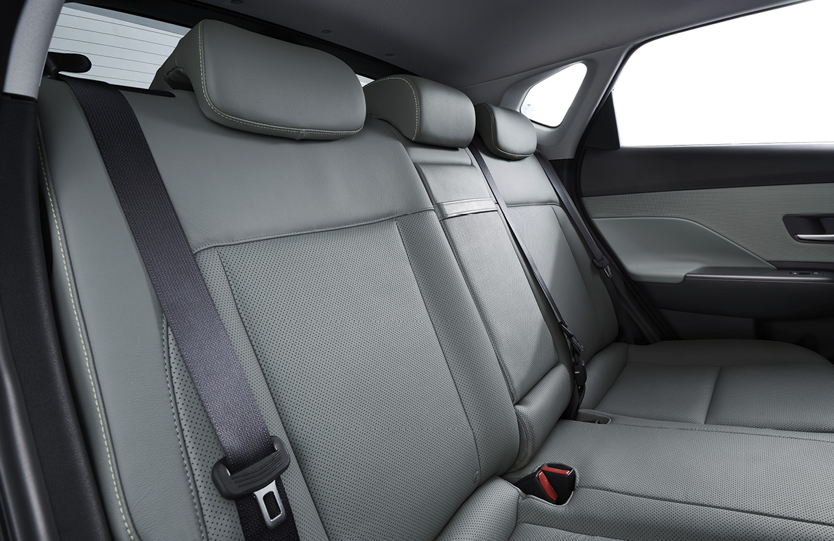 Kona 2nd row interior