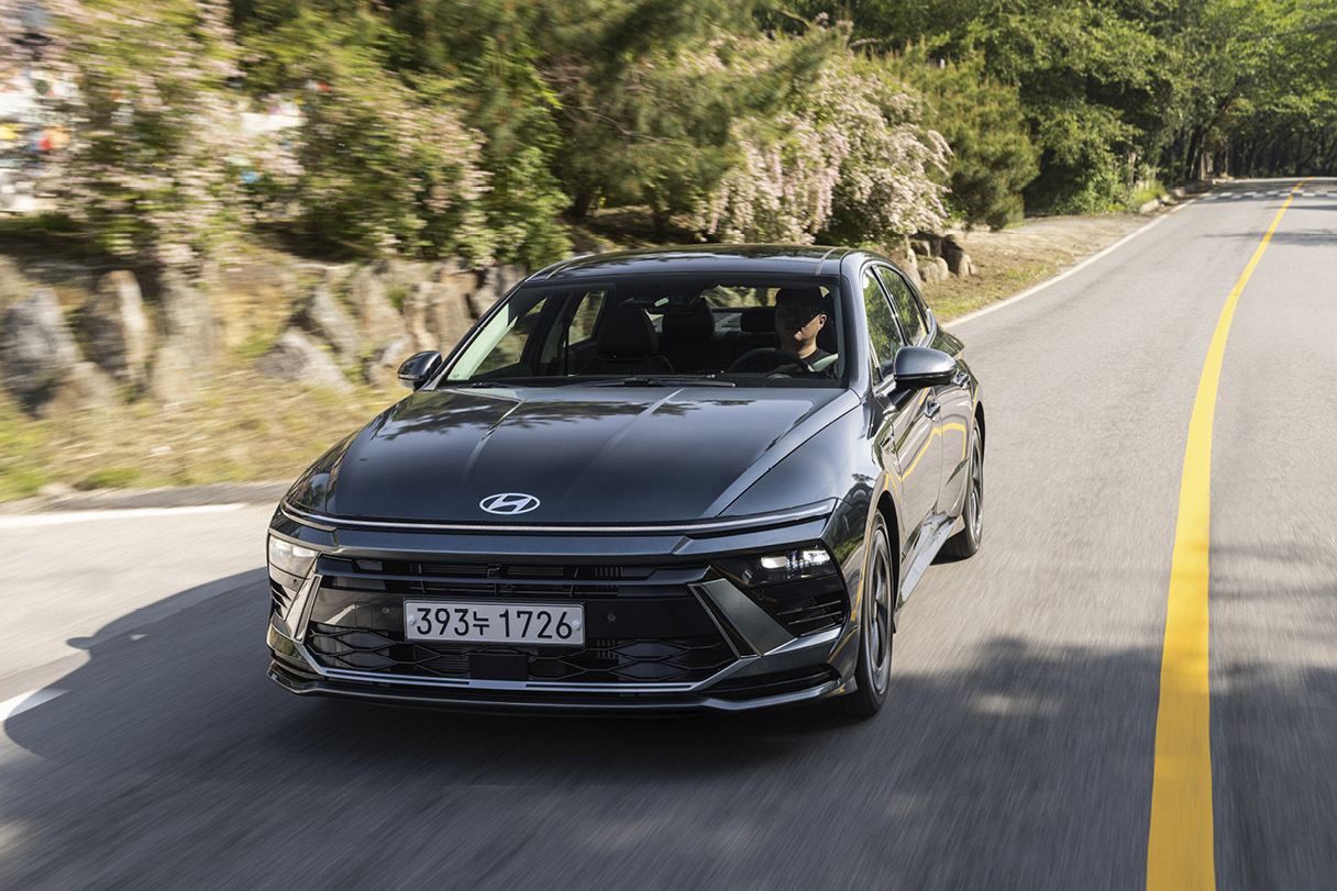Hyundai Sonata the Edge in motion