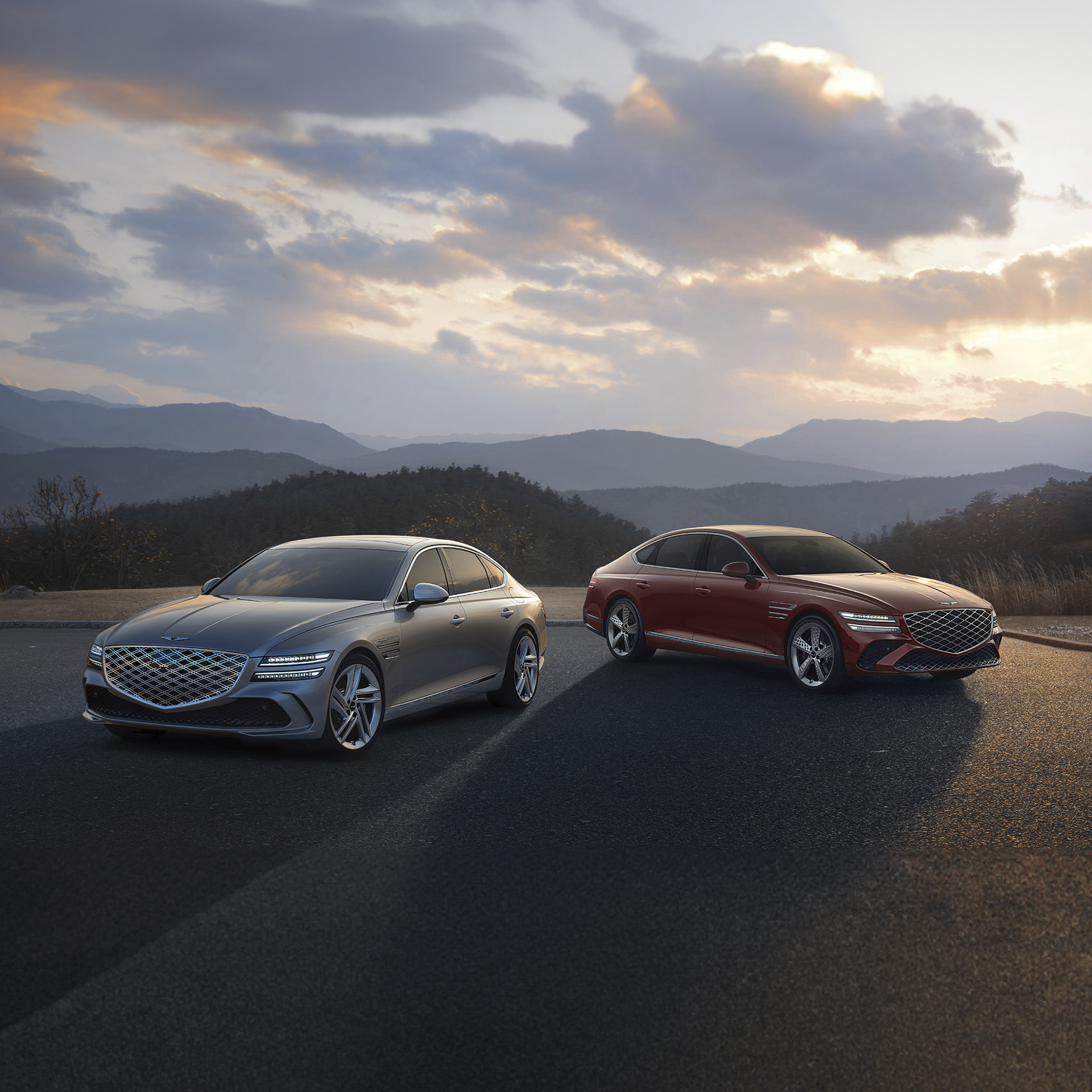 There are two G80 facelift models standing