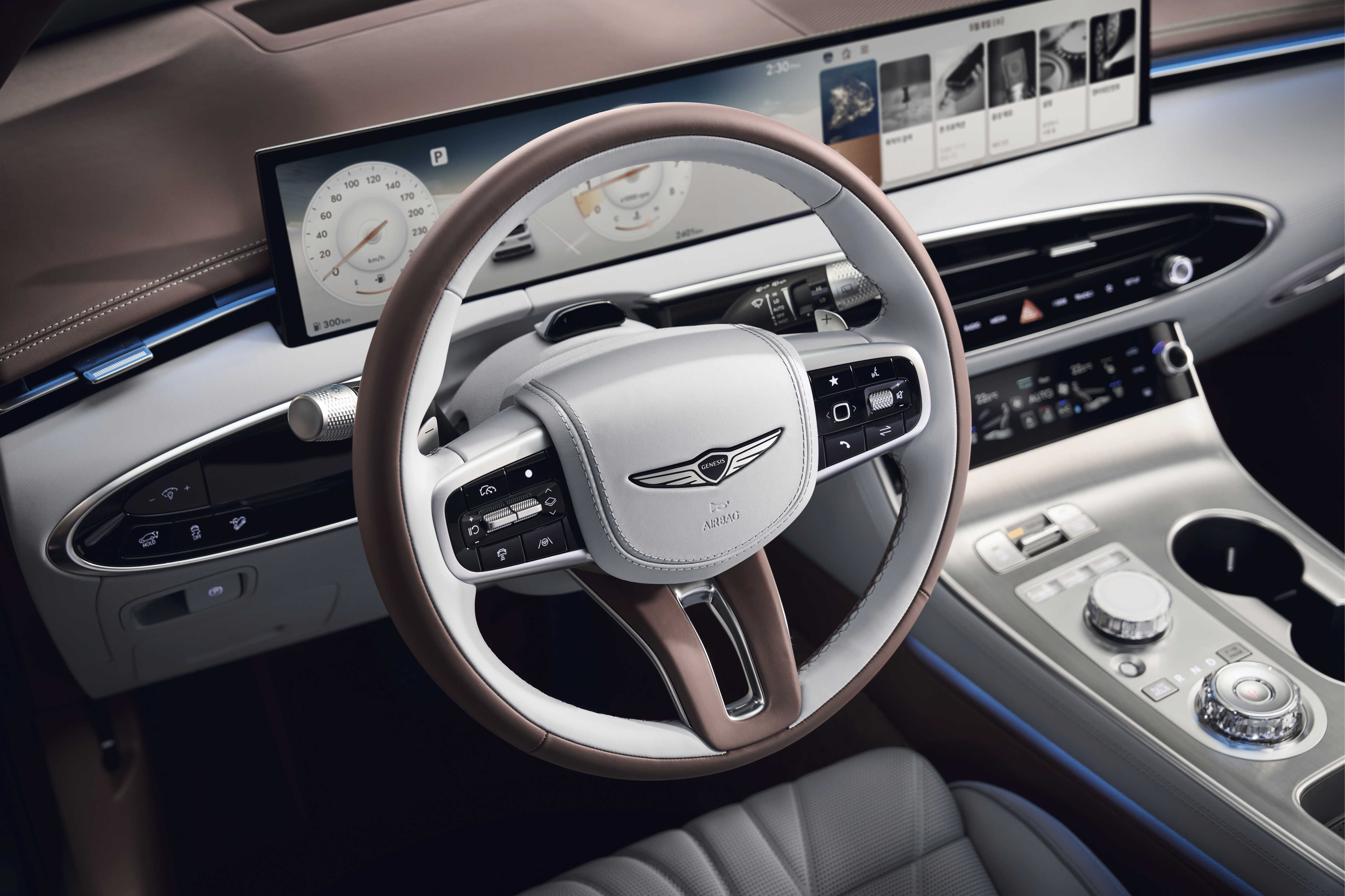 Driver cockpit of GV70