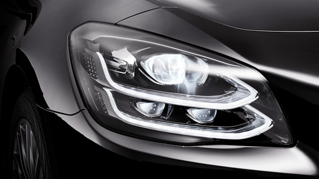 New material headlamp photo