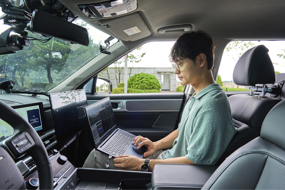 The research engineer who created Hyundai Mobis' active rear safety control system