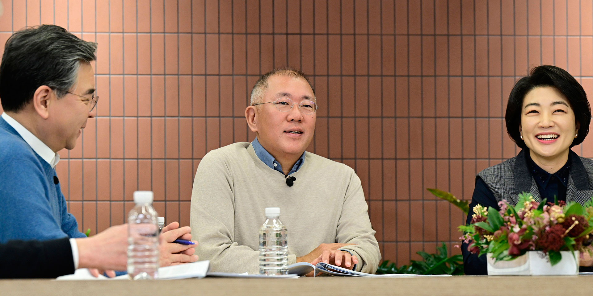 Hyundai Motor Group Executive Chair Chung Presents 2026 Vision: Customer-Focused Transformation and AI-Driven Ecosystem Collaboration (2)