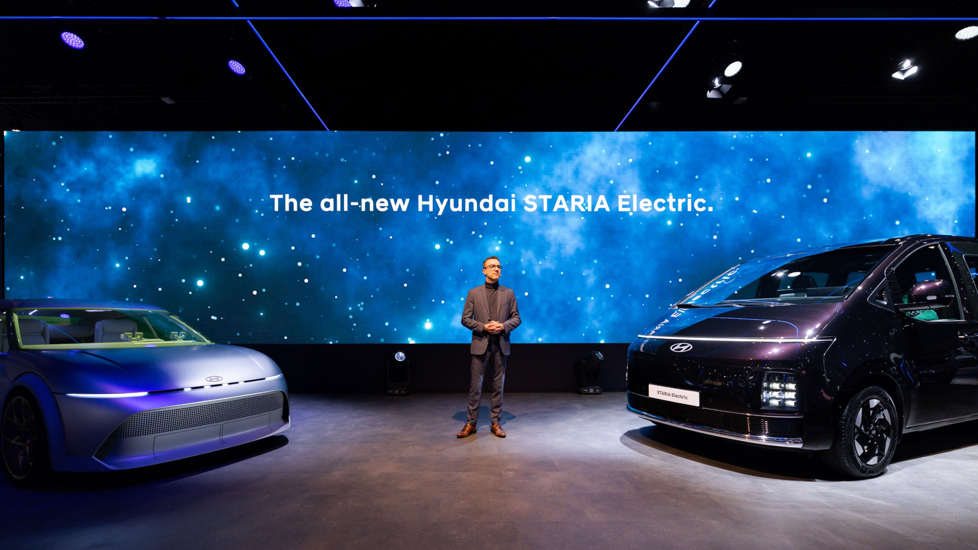 Hyundai STARIA Electric Debuts, Setting a New Standard for Spacious, Everyday Zero-Emission Mobility (4)