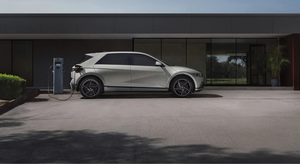 Ioniq 5 is standing on the street