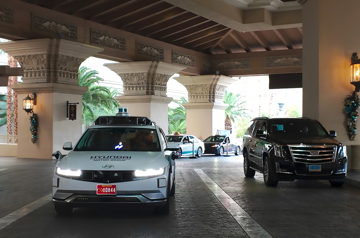 모셔널 로보택시의 주행 모습