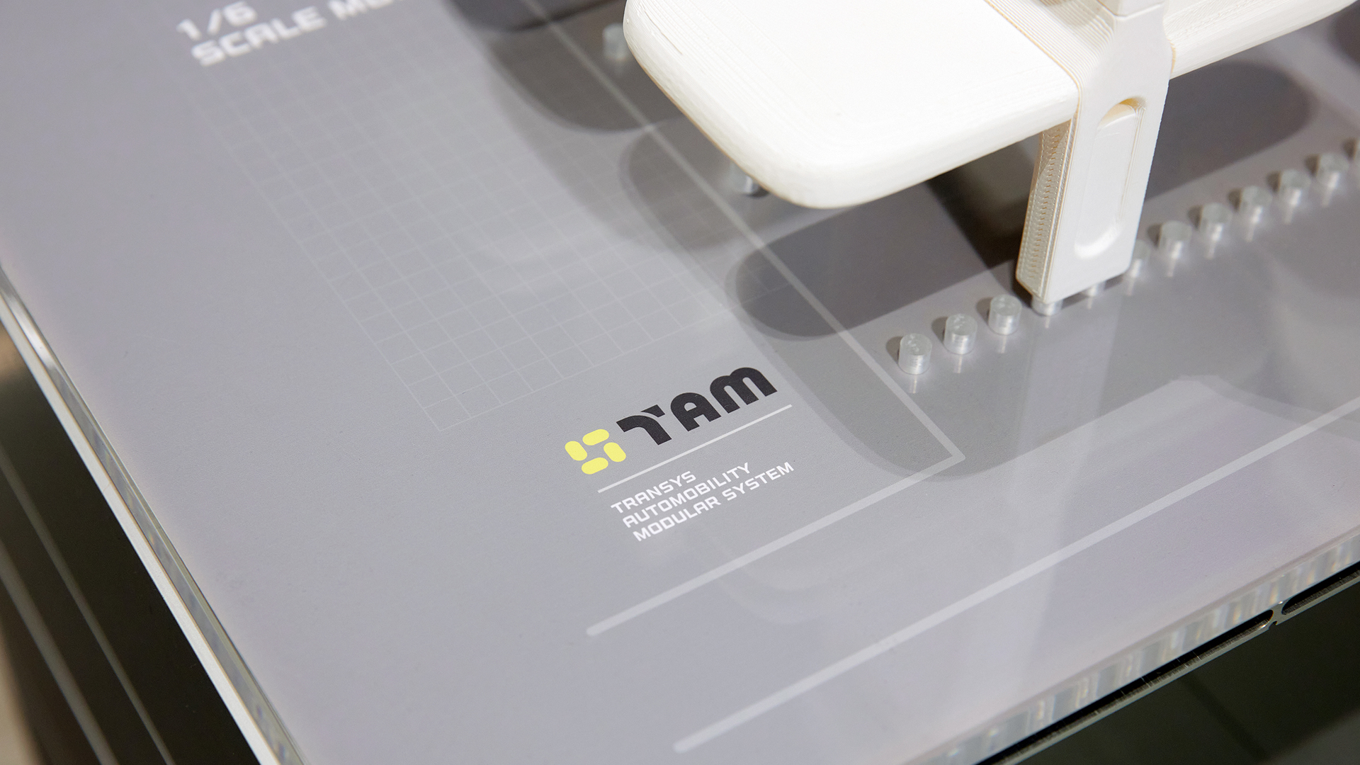 PBV에 내장된 카메라와 센서를 설명하는 보드