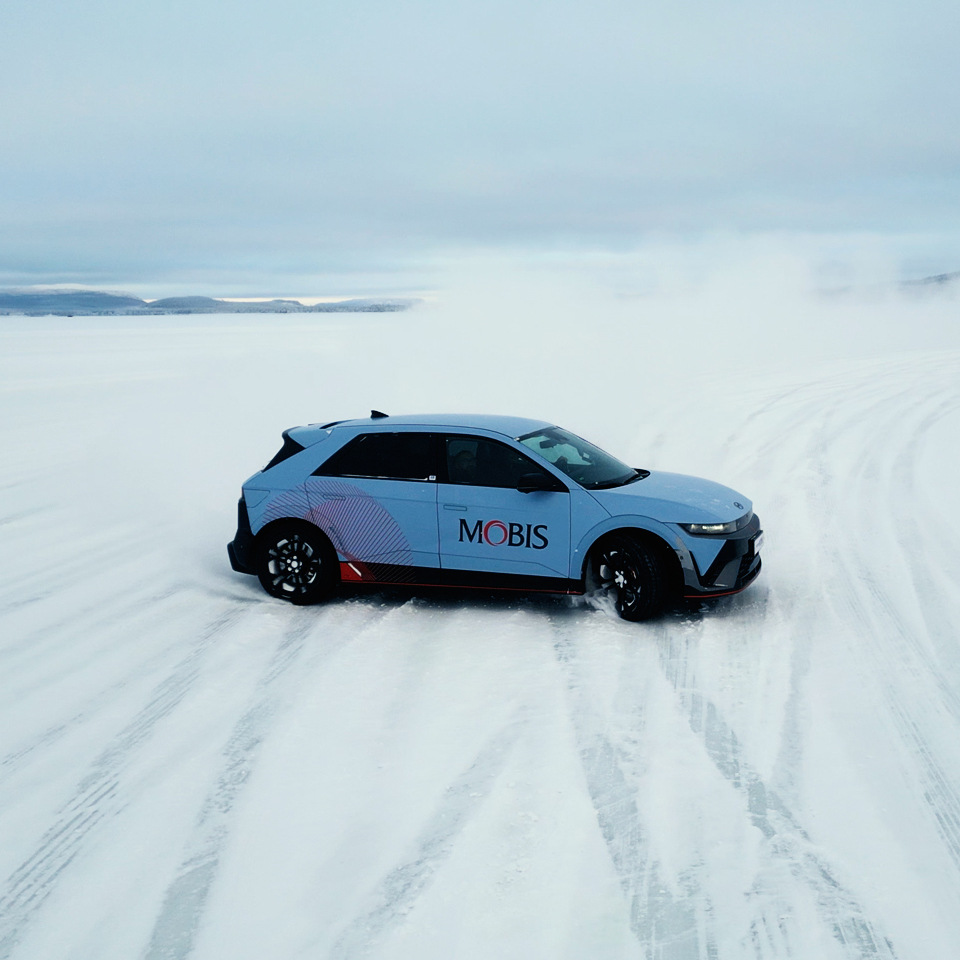 스웨덴에서 차량 성능을 실험하는 현대모비스