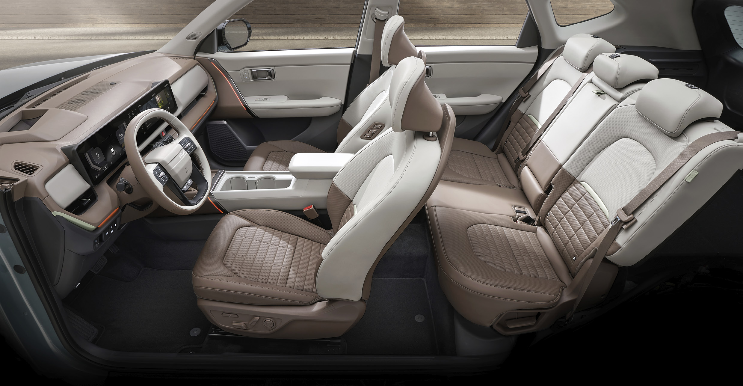 기아 셀토스 실내