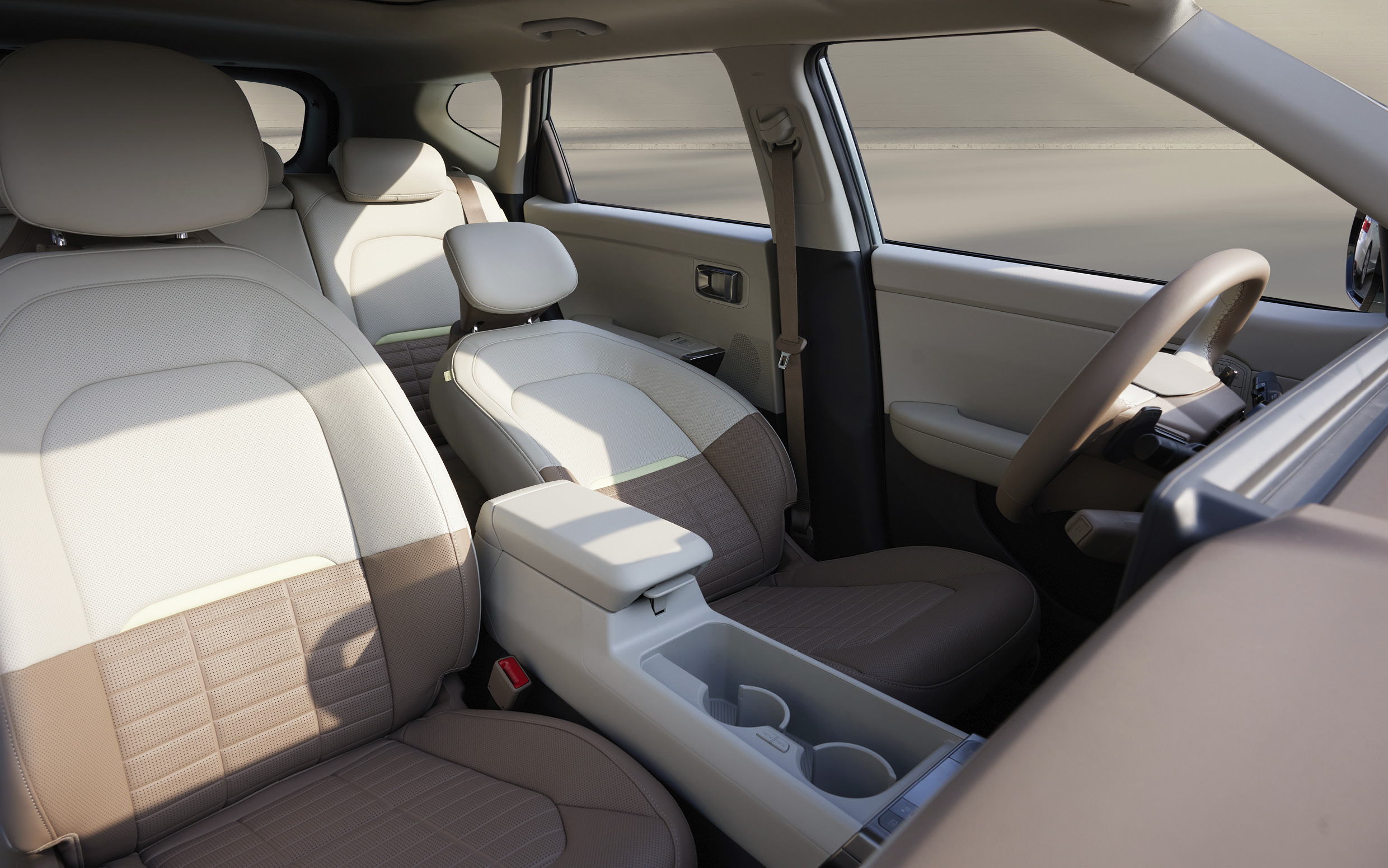 기아 셀토스 실내