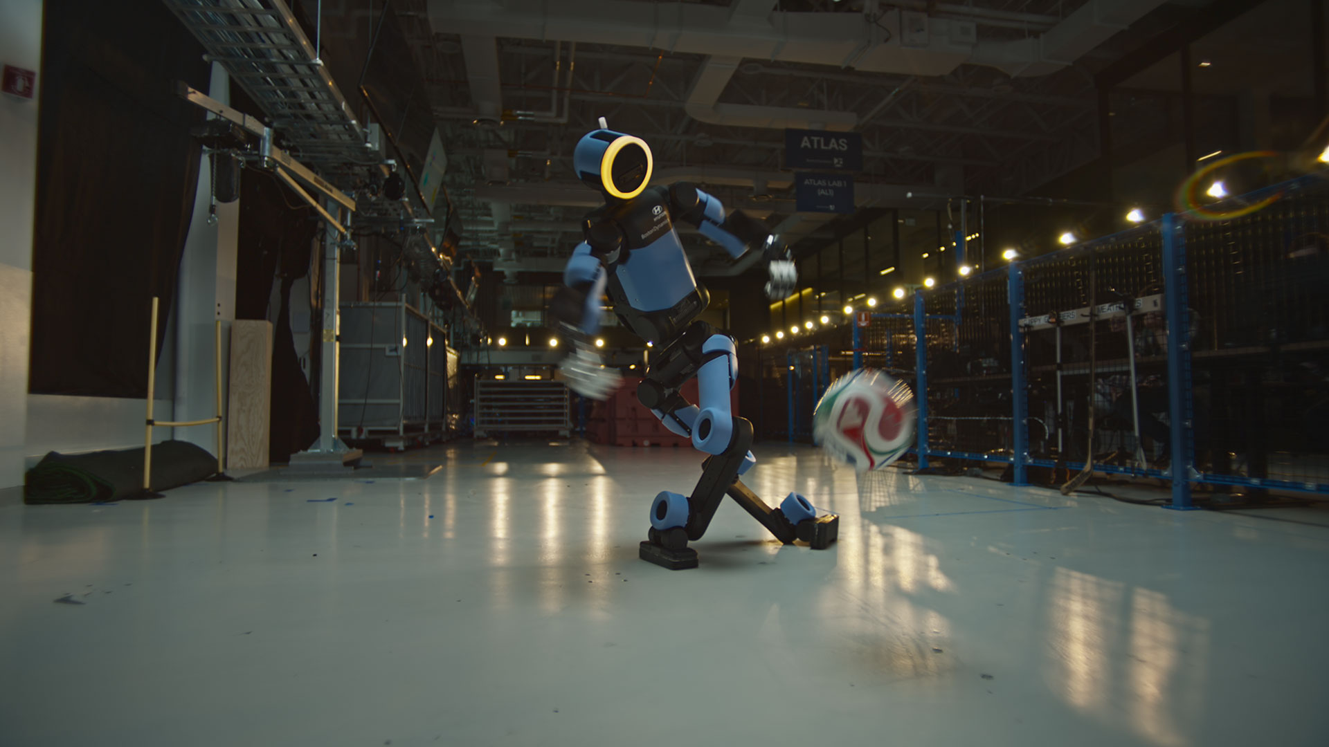 Hyundai Motor Launches “School of Football” Campaign Featuring Boston Dynamics’ Atlas (3)