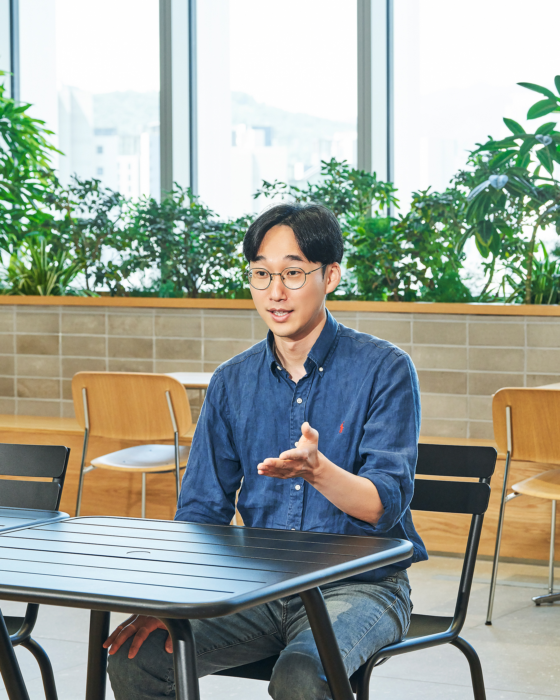 인터뷰 중인 상용&LCV솔루션기획팀 오정택 책임매니저