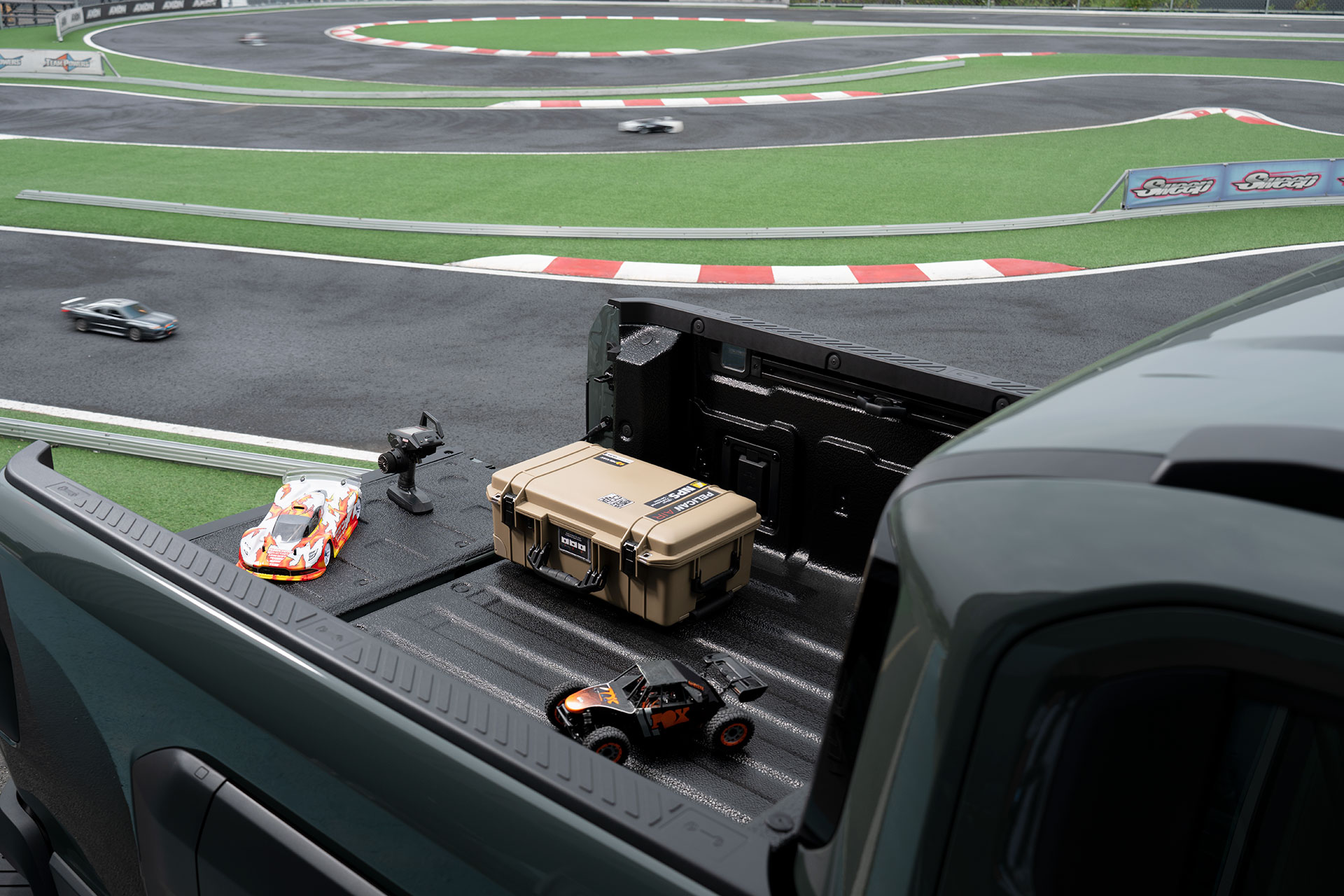From the drive to the hobbies that keep you moving, there’s always more to look forward to with the Kia Tasman (4)