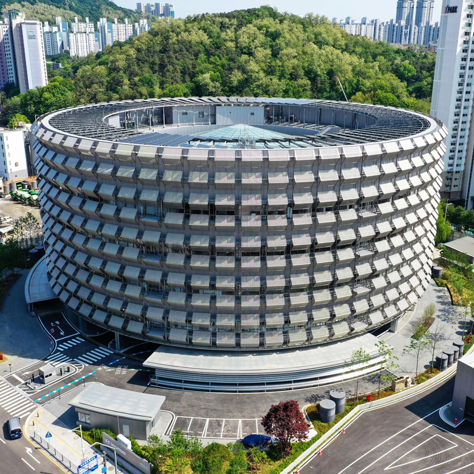 수원하이테크센터와 주변 도심 전경